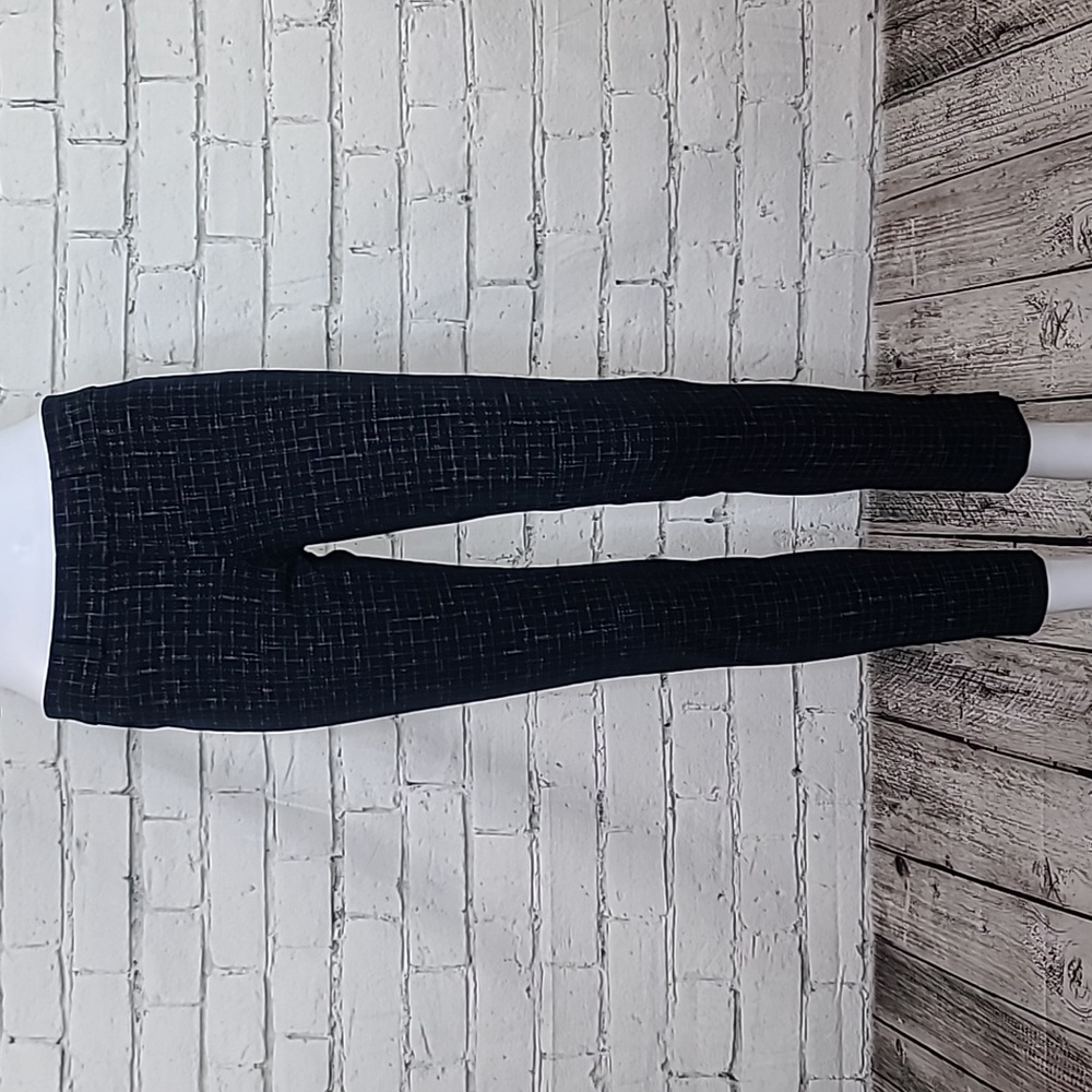 Banana Republic Sloan Mid Rise Flat Front Skinny-Fit Plaid Ankle Pant in Navy